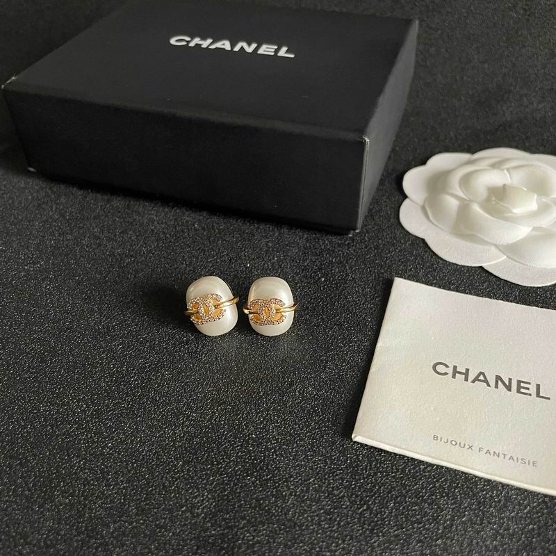 Chanel Earring 03yxs353